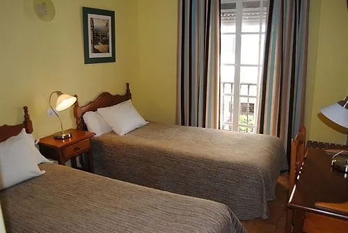 Hotel Marbella 丰希罗拉