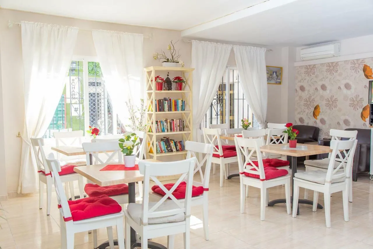 Hotel Marbella 丰希罗拉